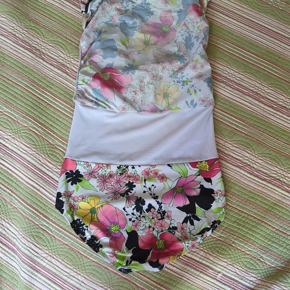 Jantzen Swim dress size 10 - Picture 3 of 9